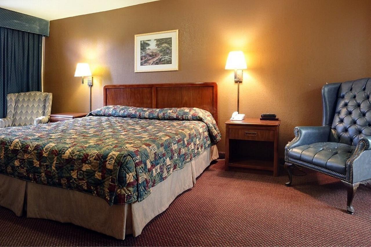 Americas Best Value Inn Marshall Bel Air Exterior photo