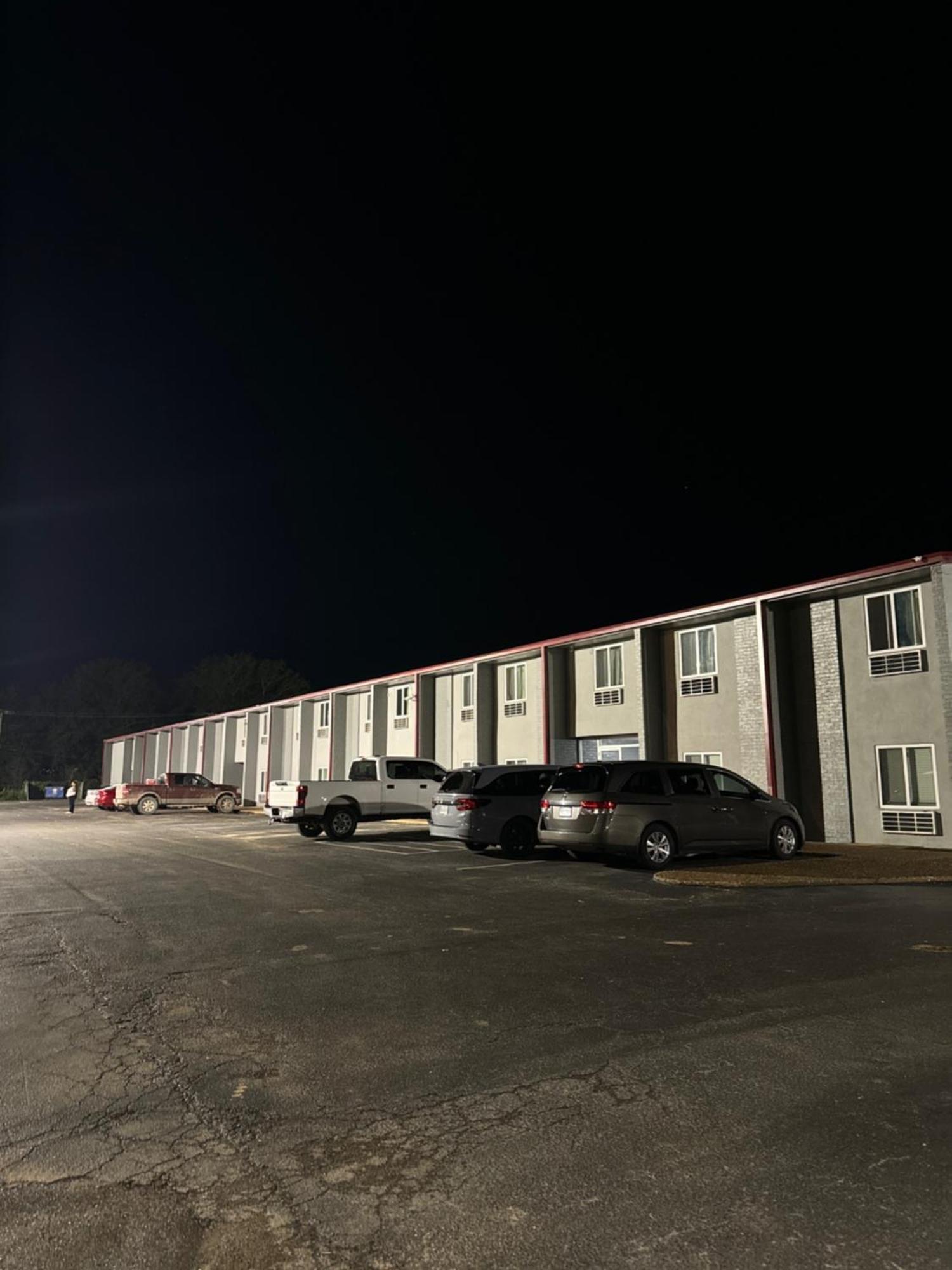 Americas Best Value Inn Marshall Bel Air Exterior photo